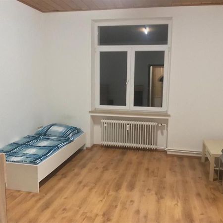 2 Zimmer Wohnungen K&K Unterkunft. Gbr Duisburg Exterior foto