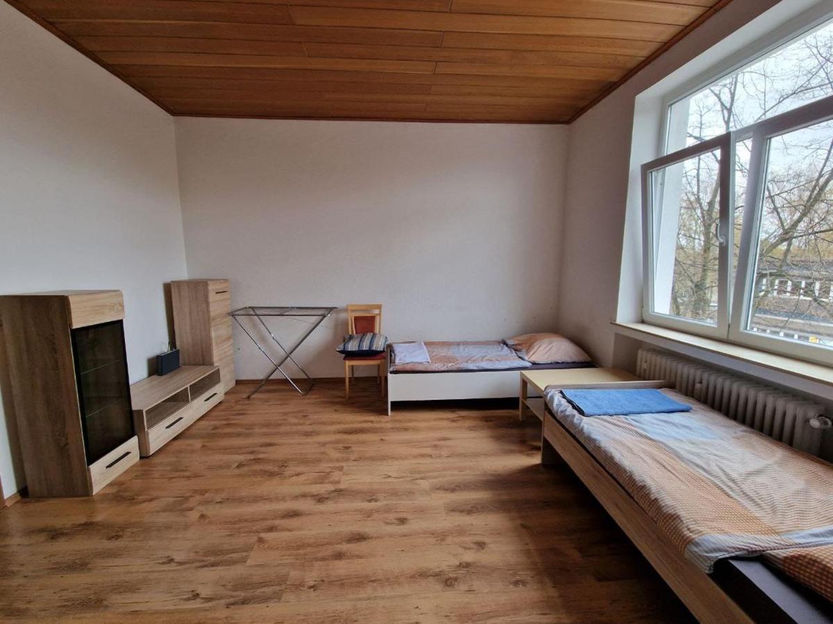 2 Zimmer Wohnungen K&K Unterkunft. Gbr Duisburg Exterior foto